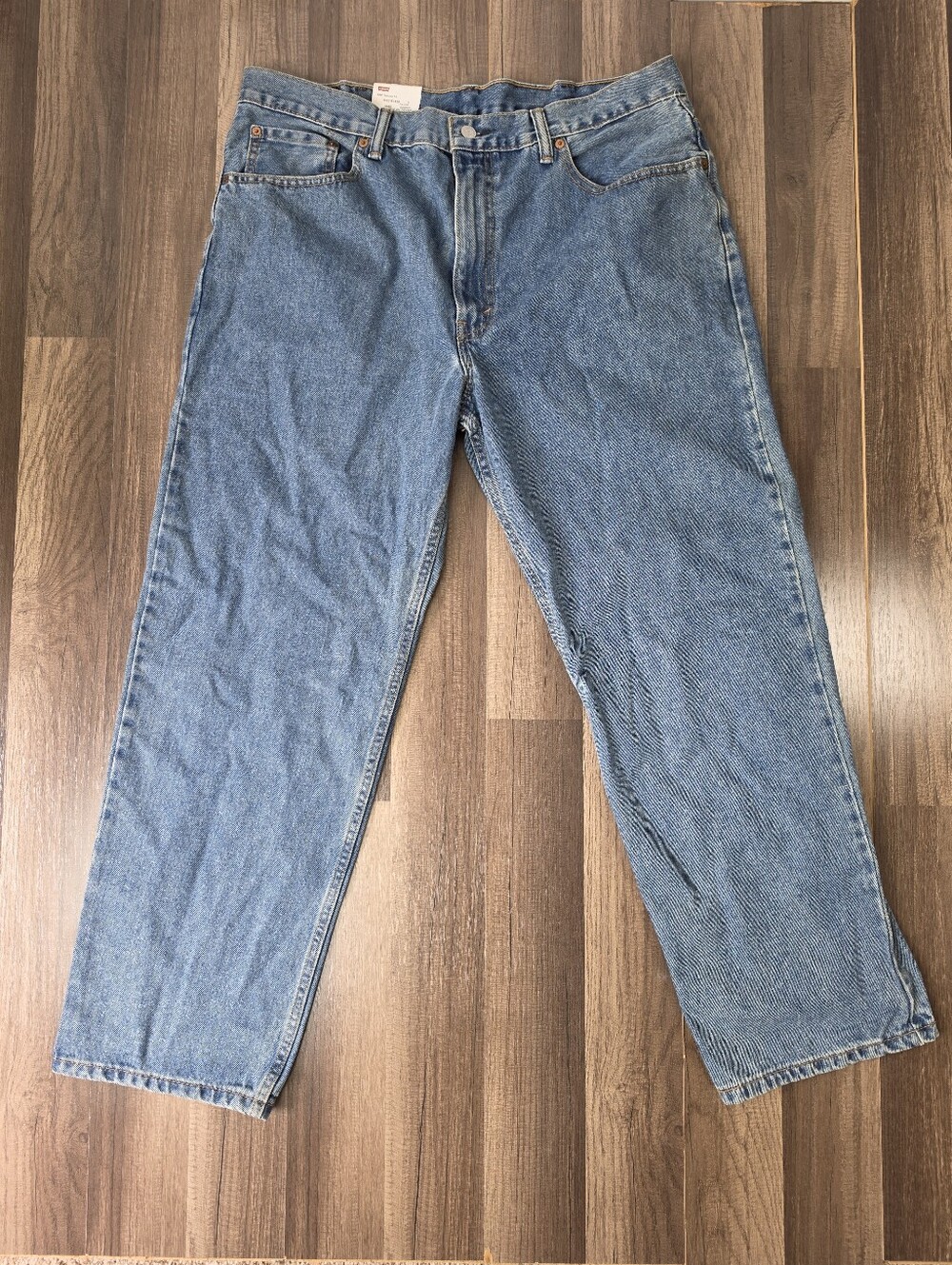 NWT Levi’s 550 Relaxed Fit Jeans Classic Tapered Denim Casual Workwear Baggy. 38